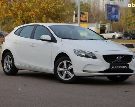 Вольво В40, объемом двигателя 1.6 л и пробегом 144 тыс. км за 11900 $, фото 1 на Automoto.ua