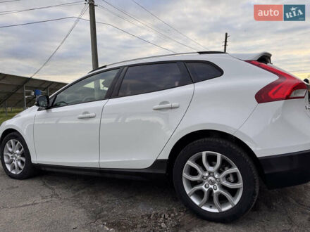 Вольво В40, объемом двигателя 2 л и пробегом 77 тыс. км за 18000 $, фото 1 на Automoto.ua