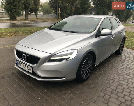 Вольво В40, объемом двигателя 1.97 л и пробегом 186 тыс. км за 14100 $, фото 1 на Automoto.ua