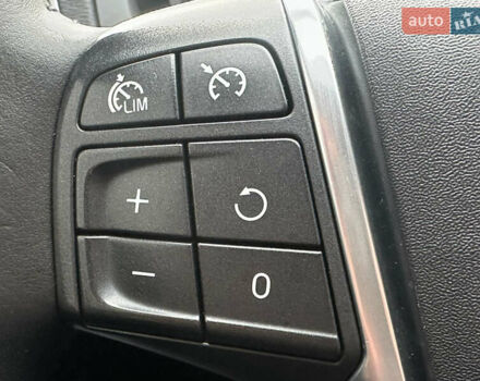 Сірий Вольво V40, об'ємом двигуна 1.6 л та пробігом 203 тис. км за 8990 $, фото 21 на Automoto.ua