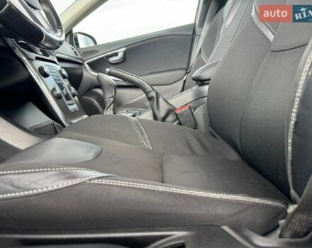 Серый Вольво В40, объемом двигателя 1.6 л и пробегом 211 тыс. км за 10349 $, фото 43 на Automoto.ua