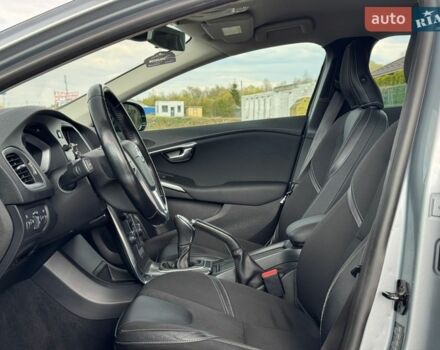 Серый Вольво В40, объемом двигателя 1.6 л и пробегом 211 тыс. км за 10349 $, фото 39 на Automoto.ua