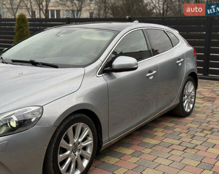 Серый Вольво В40, объемом двигателя 1.56 л и пробегом 210 тыс. км за 9950 $, фото 3 на Automoto.ua