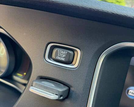 Серый Вольво В40, объемом двигателя 1.56 л и пробегом 220 тыс. км за 11000 $, фото 12 на Automoto.ua