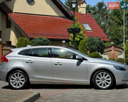 Серый Вольво В40, объемом двигателя 1.56 л и пробегом 220 тыс. км за 11000 $, фото 4 на Automoto.ua