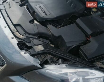 Сірий Вольво V40, об'ємом двигуна 1.56 л та пробігом 341 тис. км за 9500 $, фото 1 на Automoto.ua