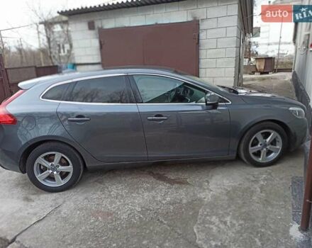 Вольво В40 2013 в Днепре (Днепропетровске) на Automoto.ua Серый Вольво В40, объемом двигателя 1.56 л и пробегом 213 тыс. км за 10800 $, фото 7 на Automoto.ua