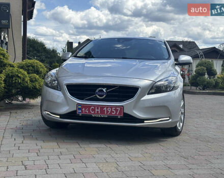 Серый Вольво В40, объемом двигателя 1.6 л и пробегом 228 тыс. км за 10990 $, фото 6 на Automoto.ua