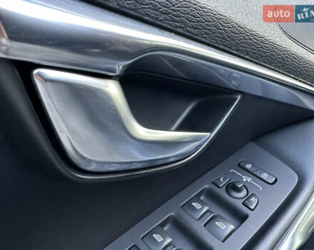 Сірий Вольво V40, об'ємом двигуна 1.56 л та пробігом 192 тис. км за 11250 $, фото 89 на Automoto.ua