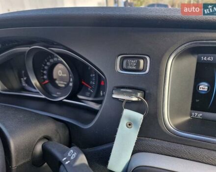 Вольво В40 2014 в Николаеве на Automoto.ua Серый Вольво В40, объемом двигателя 1.6 л и пробегом 142 тыс. км за 12699 $, фото 23 на Automoto.ua