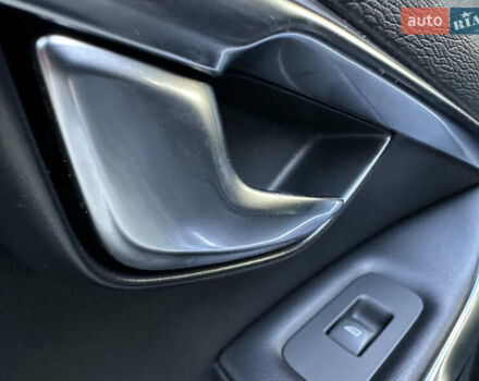 Сірий Вольво V40, об'ємом двигуна 1.56 л та пробігом 192 тис. км за 11250 $, фото 128 на Automoto.ua