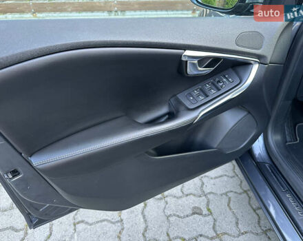 Сірий Вольво V40, об'ємом двигуна 1.56 л та пробігом 192 тис. км за 11250 $, фото 87 на Automoto.ua