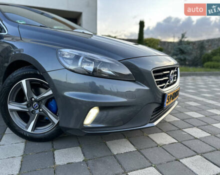 Сірий Вольво V40, об'ємом двигуна 1.56 л та пробігом 192 тис. км за 11250 $, фото 28 на Automoto.ua