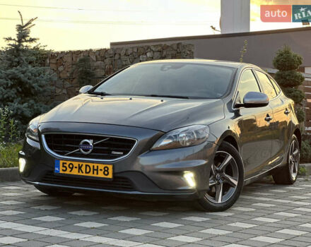 Сірий Вольво V40, об'ємом двигуна 1.56 л та пробігом 192 тис. км за 11250 $, фото 84 на Automoto.ua
