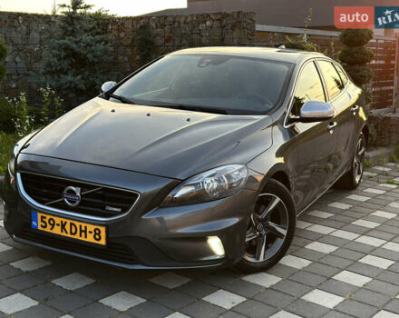 Сірий Вольво V40, об'ємом двигуна 1.56 л та пробігом 192 тис. км за 11250 $, фото 86 на Automoto.ua