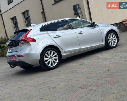 Сірий Вольво V40, об'ємом двигуна 1.6 л та пробігом 228 тис. км за 10990 $, фото 47 на Automoto.ua
