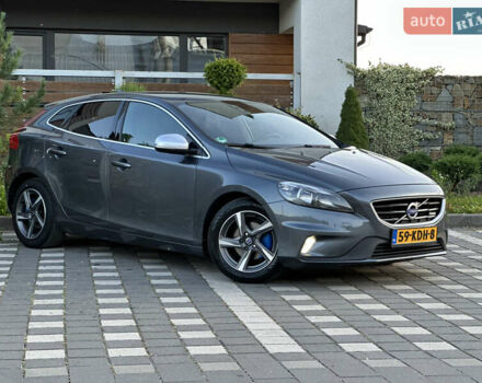 Сірий Вольво V40, об'ємом двигуна 1.56 л та пробігом 192 тис. км за 11250 $, фото 1 на Automoto.ua