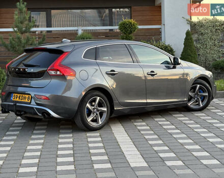 Сірий Вольво V40, об'ємом двигуна 1.56 л та пробігом 192 тис. км за 11250 $, фото 32 на Automoto.ua