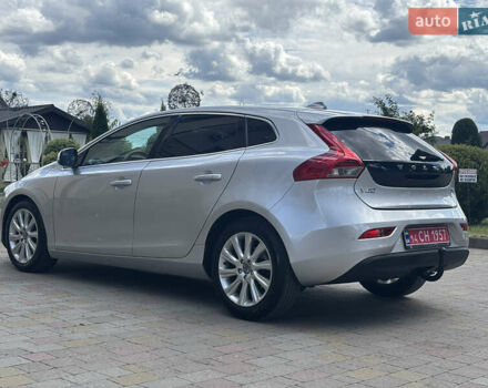 Сірий Вольво V40, об'ємом двигуна 1.6 л та пробігом 228 тис. км за 10990 $, фото 43 на Automoto.ua
