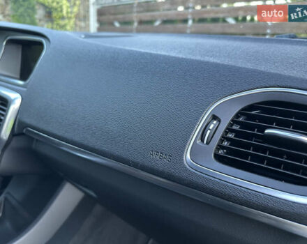 Сірий Вольво V40, об'ємом двигуна 1.56 л та пробігом 192 тис. км за 11250 $, фото 120 на Automoto.ua