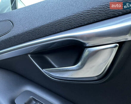 Сірий Вольво V40, об'ємом двигуна 1.56 л та пробігом 192 тис. км за 11250 $, фото 116 на Automoto.ua