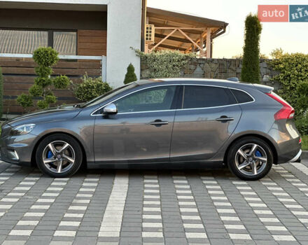 Сірий Вольво V40, об'ємом двигуна 1.56 л та пробігом 192 тис. км за 11250 $, фото 68 на Automoto.ua