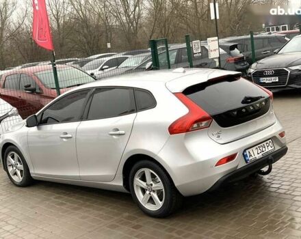 Серый Вольво В40, объемом двигателя 1.6 л и пробегом 272 тыс. км за 10000 $, фото 18 на Automoto.ua