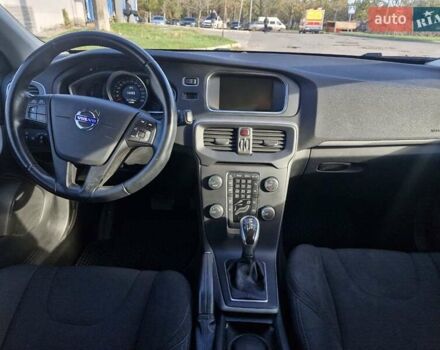 Вольво В40 2014 в Николаеве на Automoto.ua Серый Вольво В40, объемом двигателя 1.6 л и пробегом 142 тыс. км за 12699 $, фото 19 на Automoto.ua