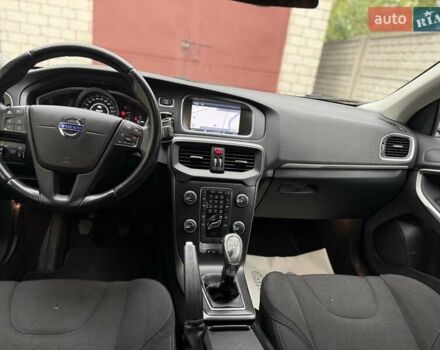 Вольво В40 2014 в Луцке на Automoto.ua Серый Вольво В40, объемом двигателя 1.56 л и пробегом 230 тыс. км за 10900 $, фото 13 на Automoto.ua