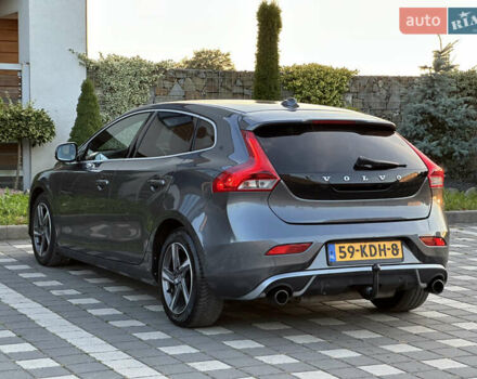 Сірий Вольво V40, об'ємом двигуна 1.56 л та пробігом 192 тис. км за 11250 $, фото 59 на Automoto.ua