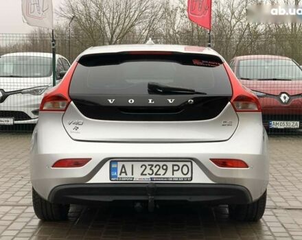 Серый Вольво В40, объемом двигателя 1.6 л и пробегом 272 тыс. км за 10000 $, фото 15 на Automoto.ua