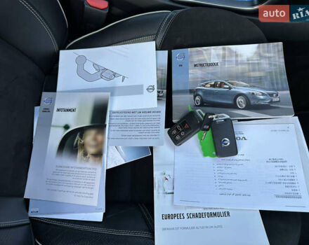 Сірий Вольво V40, об'ємом двигуна 1.56 л та пробігом 192 тис. км за 11250 $, фото 158 на Automoto.ua