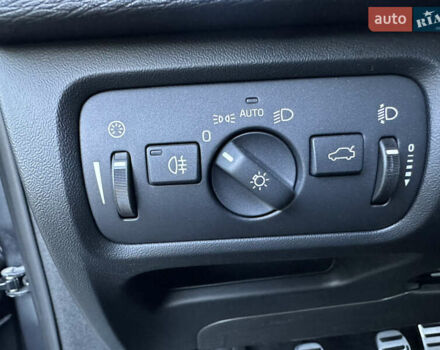 Сірий Вольво V40, об'ємом двигуна 1.56 л та пробігом 192 тис. км за 11250 $, фото 109 на Automoto.ua