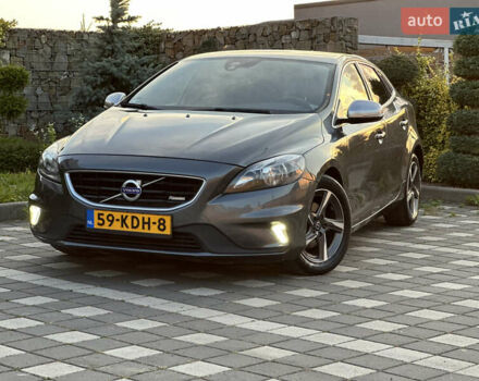 Сірий Вольво V40, об'ємом двигуна 1.56 л та пробігом 192 тис. км за 11250 $, фото 78 на Automoto.ua