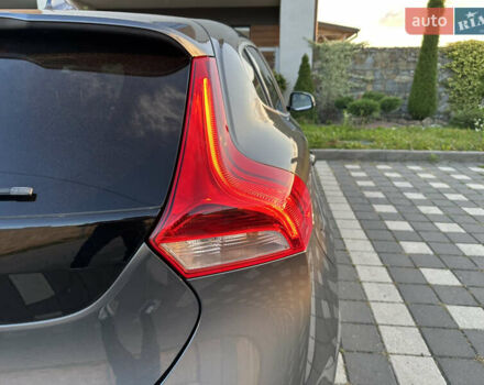 Сірий Вольво V40, об'ємом двигуна 1.56 л та пробігом 192 тис. км за 11250 $, фото 64 на Automoto.ua