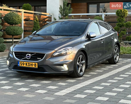 Сірий Вольво V40, об'ємом двигуна 1.56 л та пробігом 192 тис. км за 11250 $, фото 53 на Automoto.ua