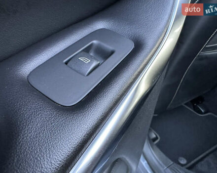 Сірий Вольво V40, об'ємом двигуна 1.56 л та пробігом 192 тис. км за 11250 $, фото 127 на Automoto.ua