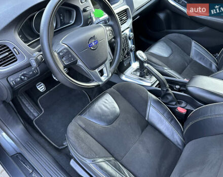 Сірий Вольво V40, об'ємом двигуна 1.56 л та пробігом 192 тис. км за 11250 $, фото 95 на Automoto.ua