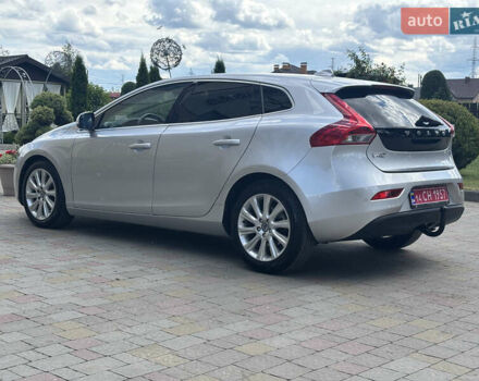 Сірий Вольво V40, об'ємом двигуна 1.6 л та пробігом 228 тис. км за 10990 $, фото 42 на Automoto.ua