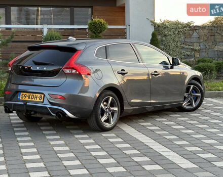 Сірий Вольво V40, об'ємом двигуна 1.56 л та пробігом 192 тис. км за 11250 $, фото 31 на Automoto.ua