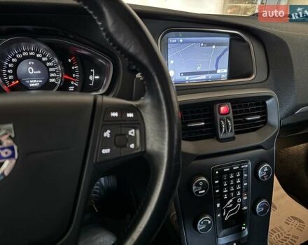 Вольво В40 2014 в Луцке на Automoto.ua Серый Вольво В40, объемом двигателя 1.56 л и пробегом 230 тыс. км за 10900 $, фото 17 на Automoto.ua