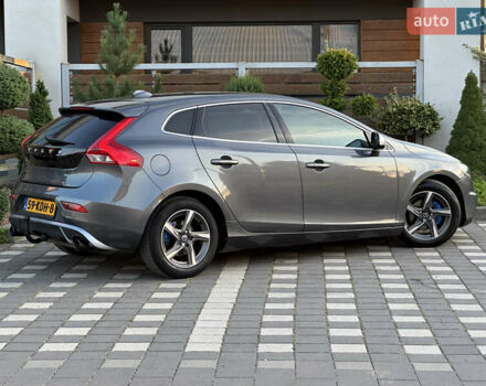 Сірий Вольво V40, об'ємом двигуна 1.56 л та пробігом 192 тис. км за 11250 $, фото 33 на Automoto.ua