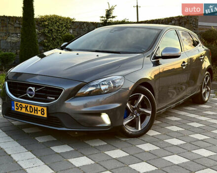 Сірий Вольво V40, об'ємом двигуна 1.56 л та пробігом 192 тис. км за 11250 $, фото 80 на Automoto.ua