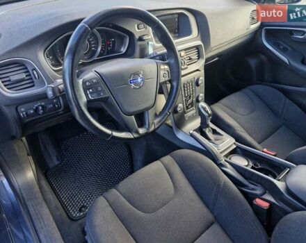 Вольво В40 2014 в Николаеве на Automoto.ua Серый Вольво В40, объемом двигателя 1.6 л и пробегом 142 тыс. км за 12699 $, фото 15 на Automoto.ua