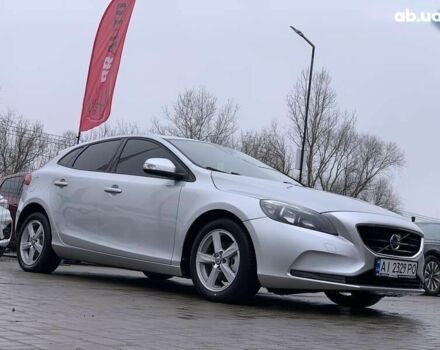 Серый Вольво В40, объемом двигателя 1.6 л и пробегом 272 тыс. км за 10000 $, фото 6 на Automoto.ua