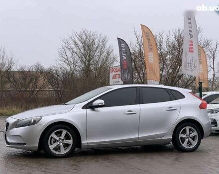 Серый Вольво В40, объемом двигателя 1.6 л и пробегом 272 тыс. км за 10000 $, фото 11 на Automoto.ua