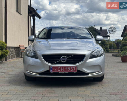 Серый Вольво В40, объемом двигателя 1.6 л и пробегом 228 тыс. км за 10990 $, фото 44 на Automoto.ua