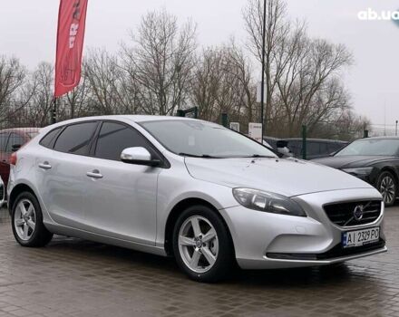 Серый Вольво В40, объемом двигателя 1.6 л и пробегом 272 тыс. км за 10000 $, фото 4 на Automoto.ua