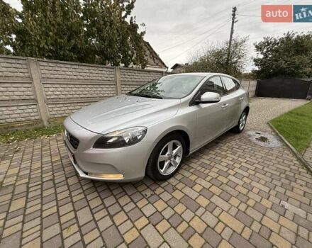 Вольво В40 2014 в Луцке на Automoto.ua Серый Вольво В40, объемом двигателя 1.56 л и пробегом 230 тыс. км за 10900 $, фото 34 на Automoto.ua