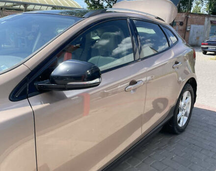 Сірий Вольво V40, об'ємом двигуна 1.98 л та пробігом 95 тис. км за 17700 $, фото 8 на Automoto.ua